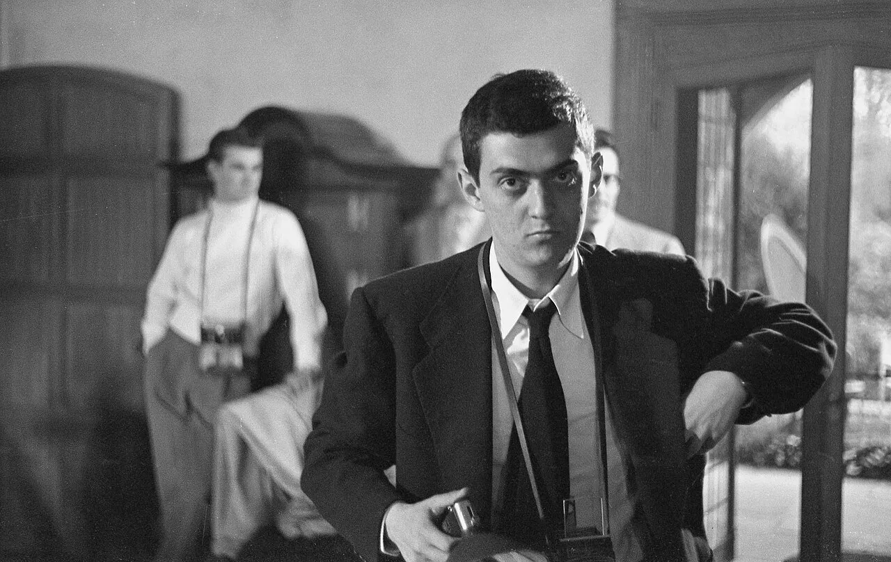 Kubrick'in arşivi müzayedede: 873 metre raf, 25 bin fiş ve bir balta