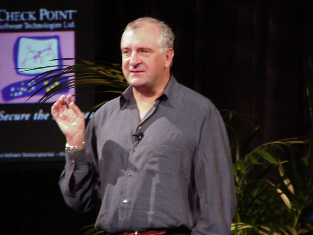 Web gelmeden önce: Douglas Adams'ın 1990 tarihli Hyperland belgeseli ve yazılım ajanı Tom