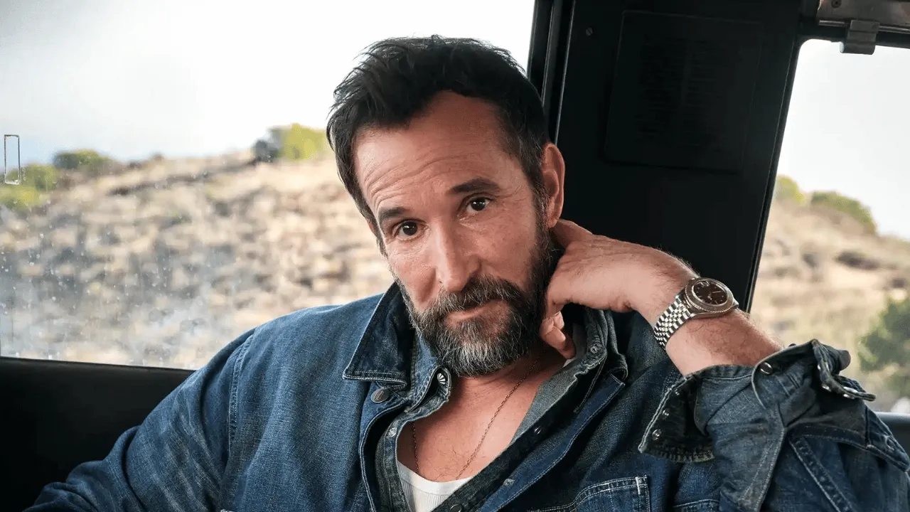 People Dergisi'nden 2026'da 'Yaşayan En Seksi Erkek' Unvanı Noah Wyle'a Gitti