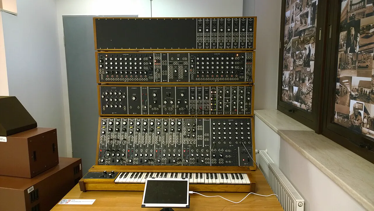 Switched-On Bach'tan Popcorn'a: Moog çılgınlığı elektronik popu nasıl başlattı
