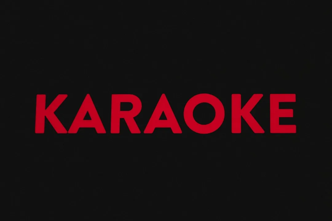 Suno AI V3 ile Zaman Ötesi Karaoke: Sesiniz Geleceğin Sahnesinde