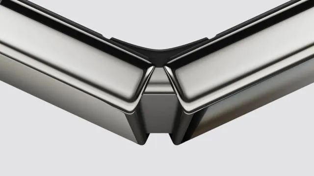 iPhone Duo'nun Menteşesindeki Gizli Termal Çözüm: Apple'dan Isınma Sorununa Yaratıcı Yaklaşım