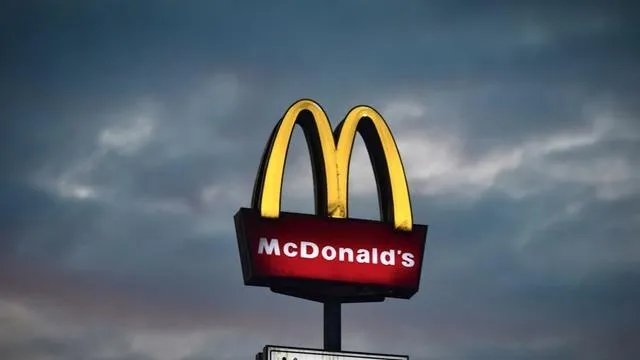 McDonald's'ın Dinamik Fiyatlandırma Algoritması Ortaya Çıktı: Yapay Zekâ Şubeler Arası Fiyat Farklarını %21'e Kadar Yükseltiyor