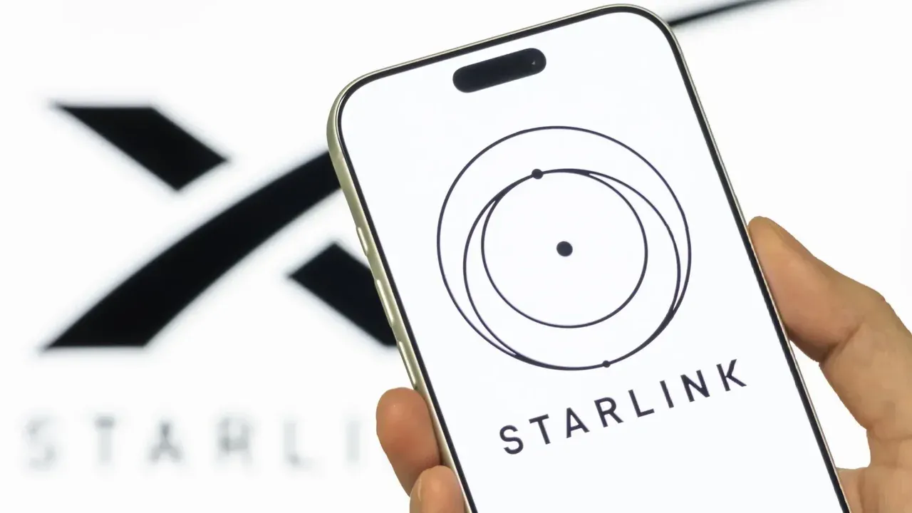 SpaceX, 800 MHz Frekans Lisanslarıyla Starlink Mobile’ı ABD’nin Büyük Operatörleri Arasına Taşıyor