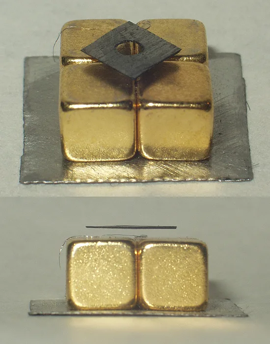 Elmasın içindeki spinler, havada süzülen plakayı 100 nanometre oynattı