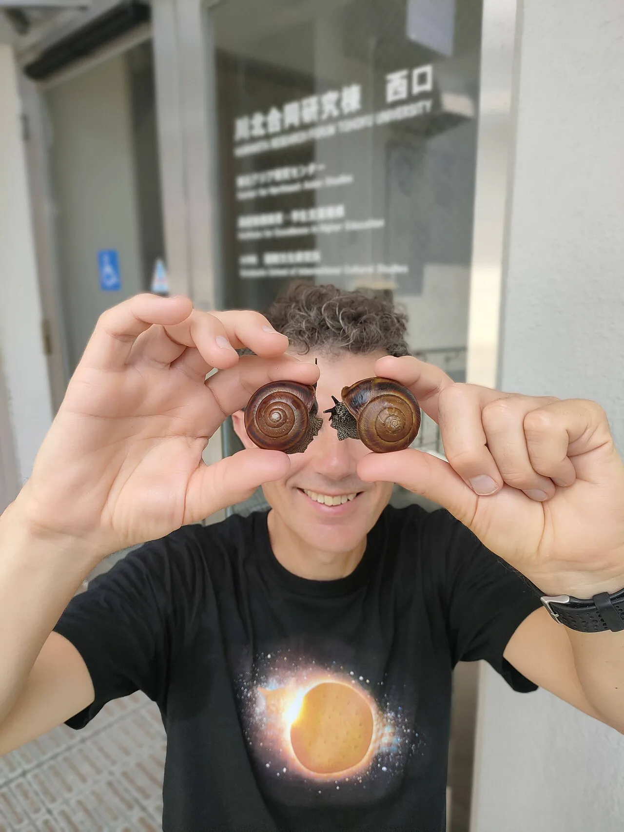 Salyangoz kabuğu neden bazen sola kıvrılır? Japon dağlarındaki cevap bir miyozin geninde