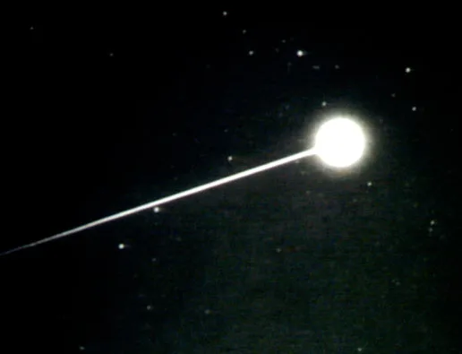 Stardust örnek dönüş kapsülü 15 Ocak 2006'da atmosfere girerken, NASA'nın DC-8 uçağından çekilen kare