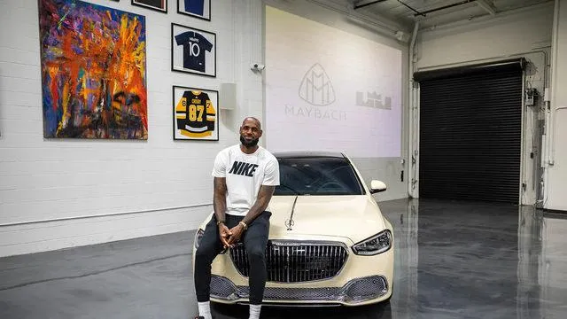 LeBron James'in Kişisel Maybach'ı New York'ta Açık Artırmaya Çıkıyor, Gelir I PROMISE Programına Gidiyor