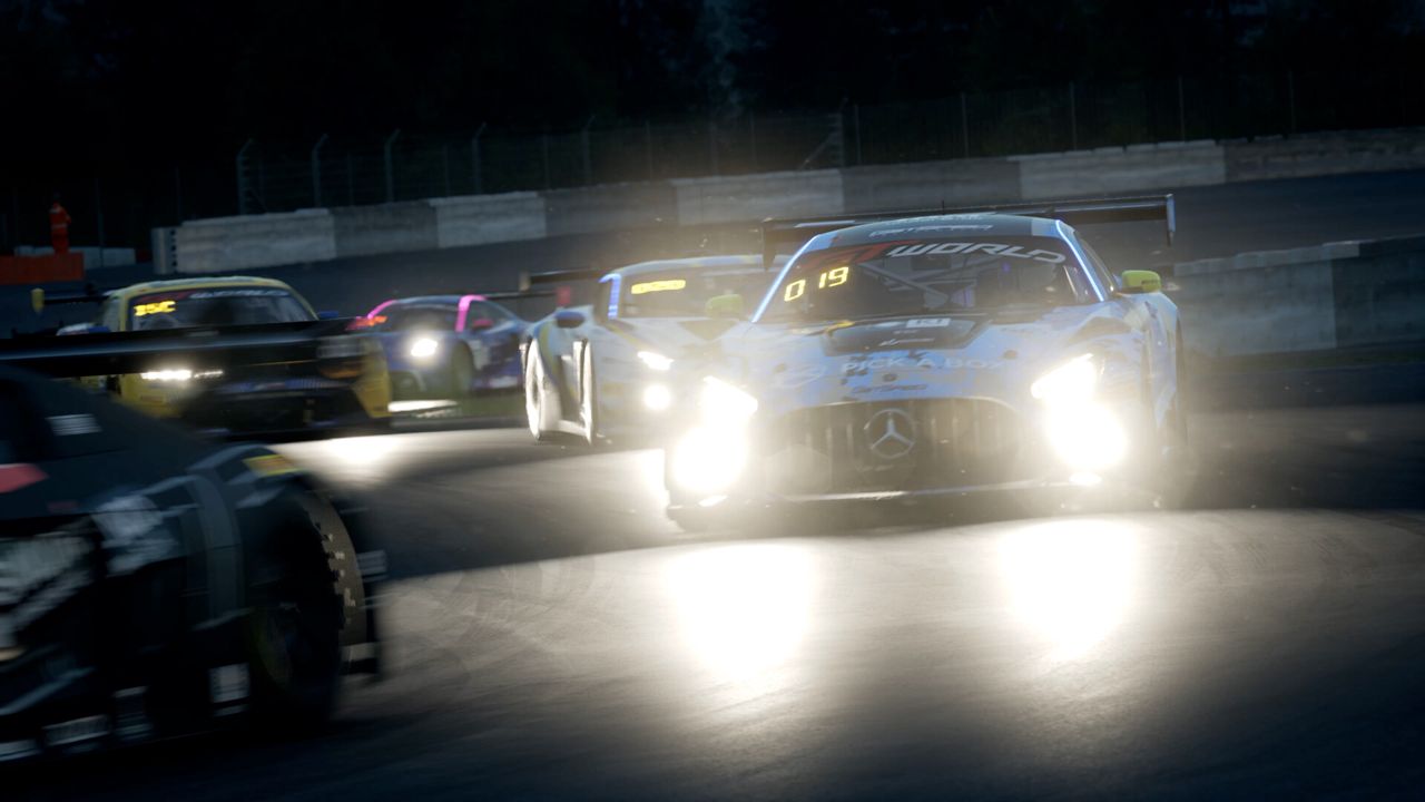 Assetto Corsa Competizione ekran görüntüsü 1