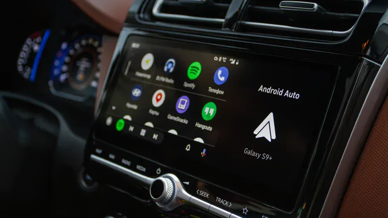 Google Gemini, Android Auto’da Sesli Kontrol Devrimini Başlatıyor