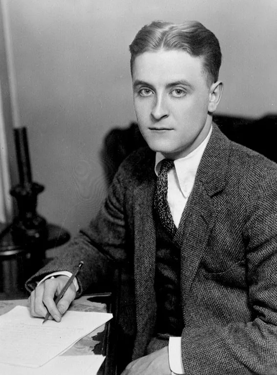 F. Scott Fitzgerald'ın 1921 tarihli tanıtım fotoğrafı, yayıncısı Scribner's tarafından dağıtılmıştı