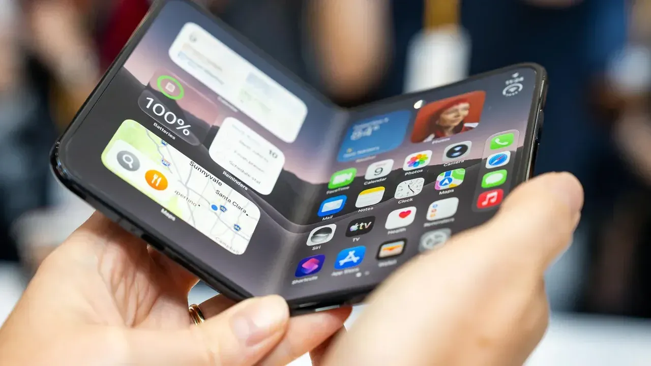 iPhone Duo Lansman Gününde Cep Yakacak: Mağazadan Doğrudan Satış Hayal Olabilir