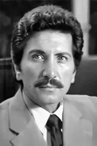 Nejat Özbek