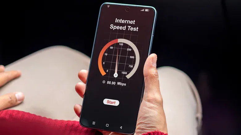 Ev İnternetinde Kablolu ve 5G Sabit Kablosuz Çözümler: Hız, Kurulum ve Kapsama Açısından Karşılaştırma