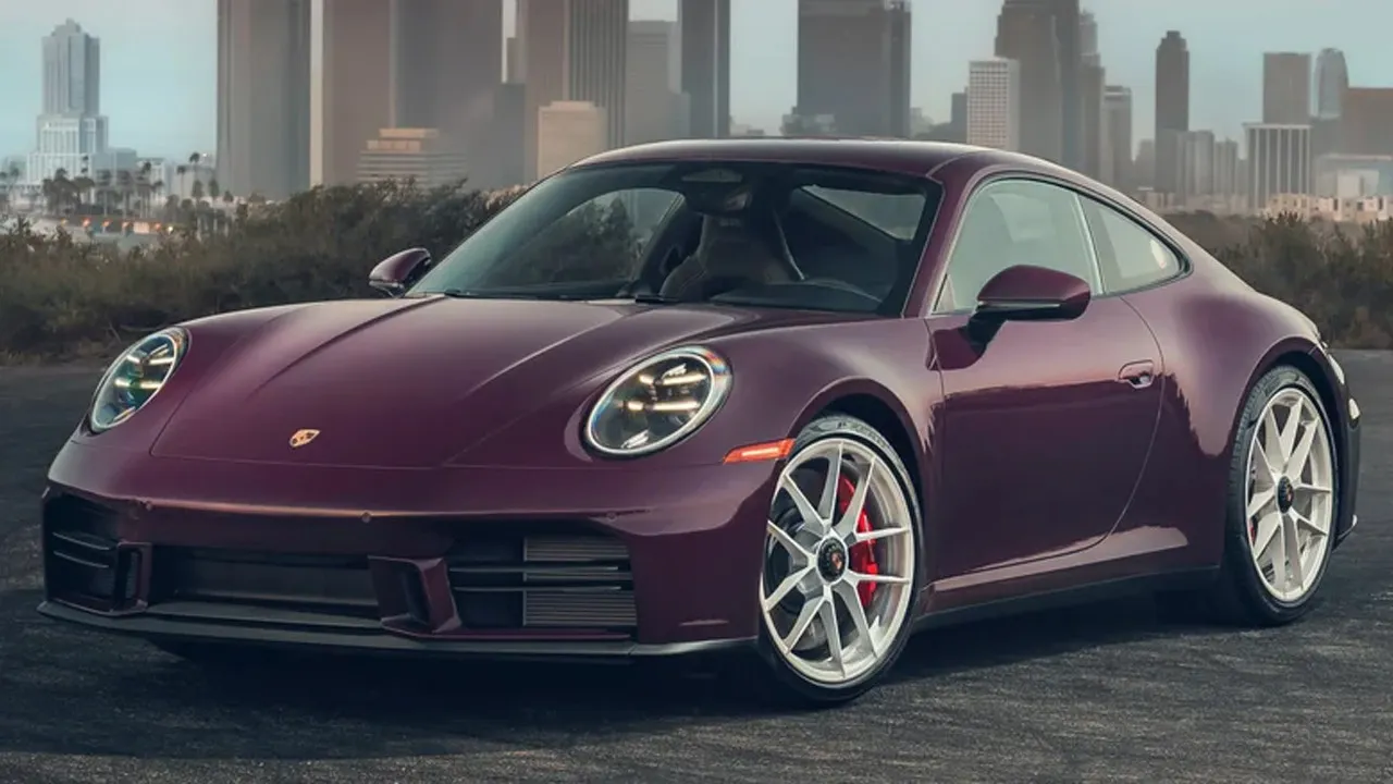 Porsche, PDK Şanzımanına Debriyaj Pedalı Ekleyerek Manuel Sürüş Hissi Sunmayı Planlıyor