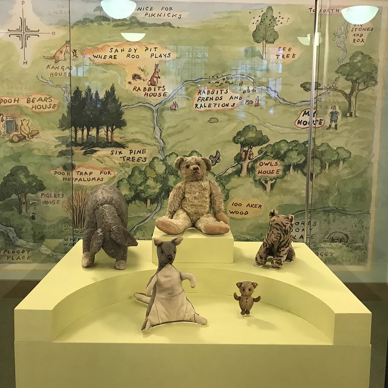 Ayıcığın Gölgesinde Bir Ömür: Gerçek Christopher Robin Neden Pooh'tan Kaçtı?