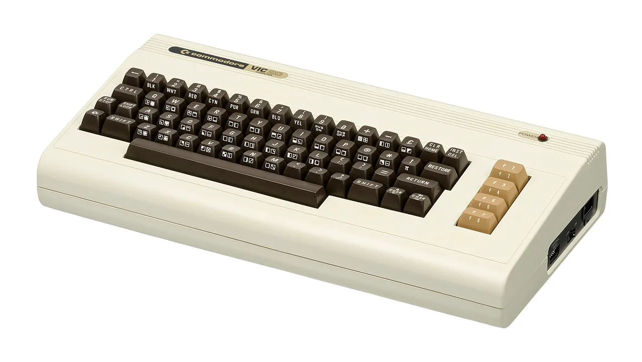 Commodore VIC-20, C64'ün selefi olan ve standart hâlinde 5 kilobayt bellekle gelen ev bilgisayarı