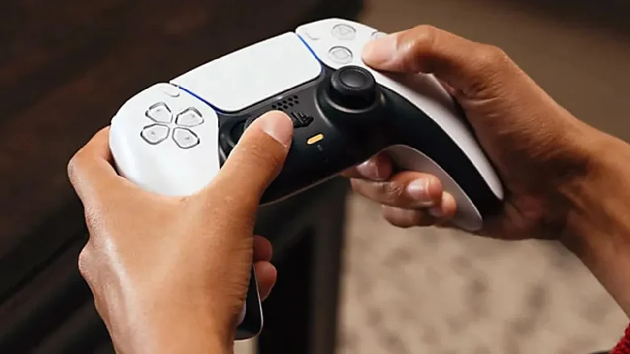 Sony, DualSense Kontrolcüsüyle PS5'te Temassız Ödeme İmkanı Sunmayı Planlıyor