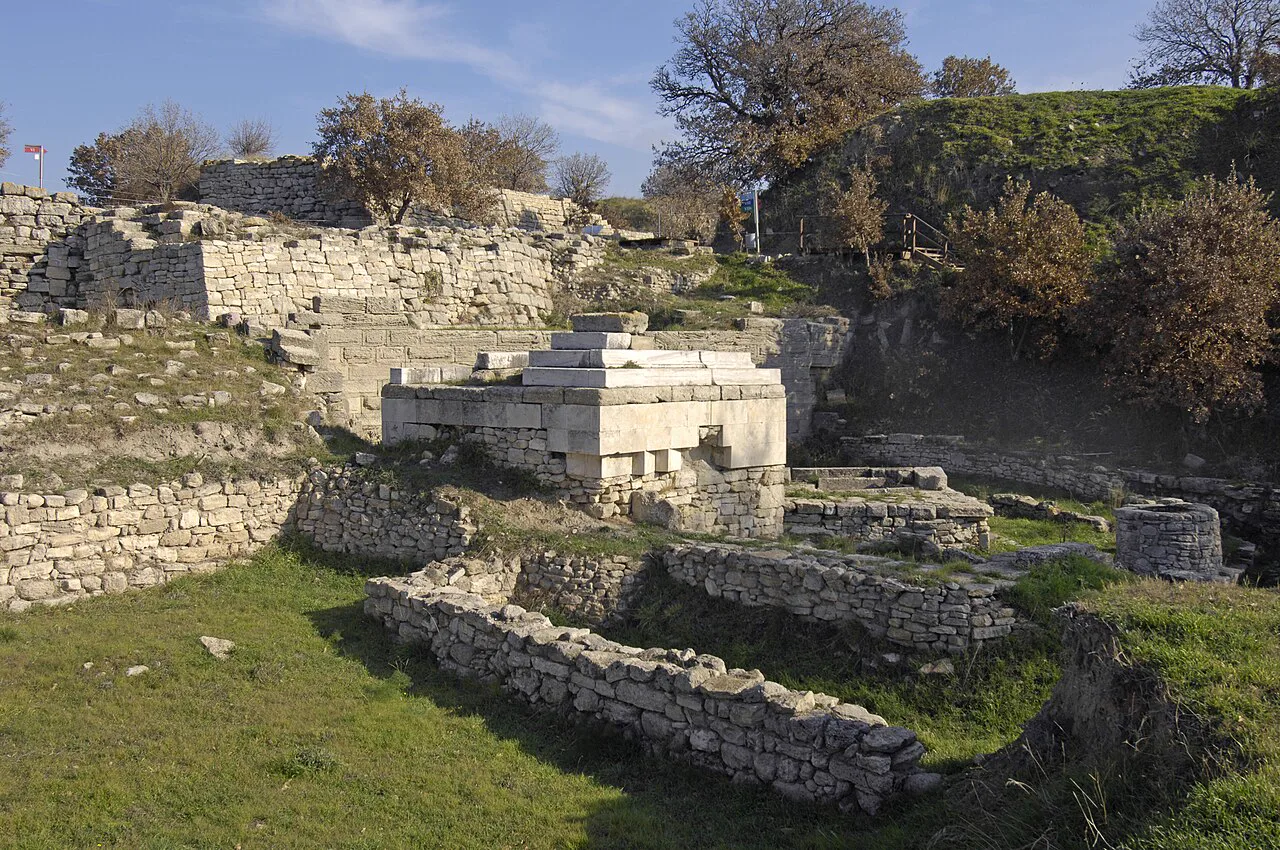 Troya'nın ilk müzik aleti: Homeros çağından kalan kemik flüt ne anlatıyor?