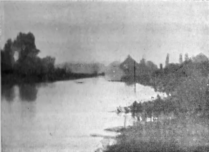 Fotoğrafçı Edgar Clifton'ın 11 Mayıs 1904'te Lady Blount için Bedford kanalında çektiği, altı mil ötedeki beyaz perdeyi gösteren fotoğraf