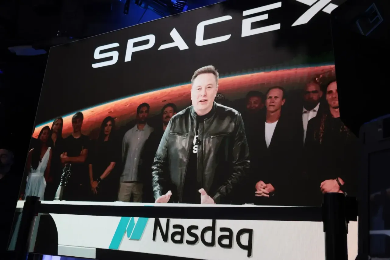 Elon Musk, 2027'de ABD'deki Her Çocuğa SpaceX Hissesi Vererek 10 Milyar Dolarlık Bağış Yapacak