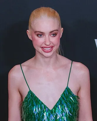 Chloe Cherry
