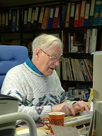 Desmond Carrington